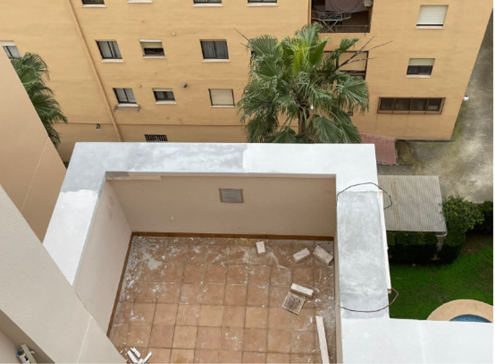 Restauración de piedra artificial y nobles - Encofrados ligeros con aditivos de látex y fibras